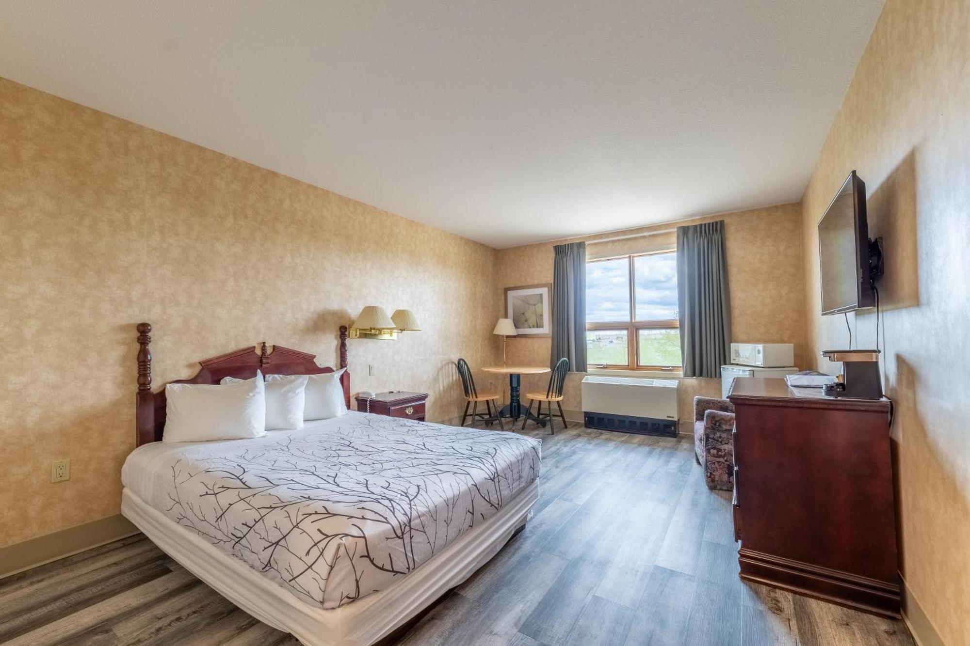 Pilgrim Inn Caronport Экстерьер фото