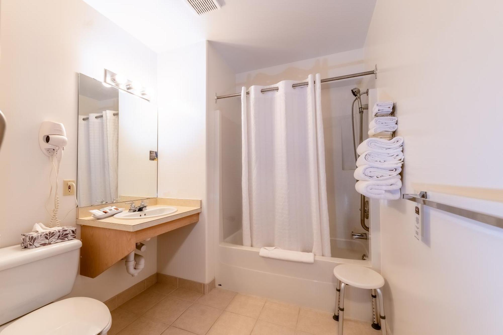 Pilgrim Inn Caronport Экстерьер фото