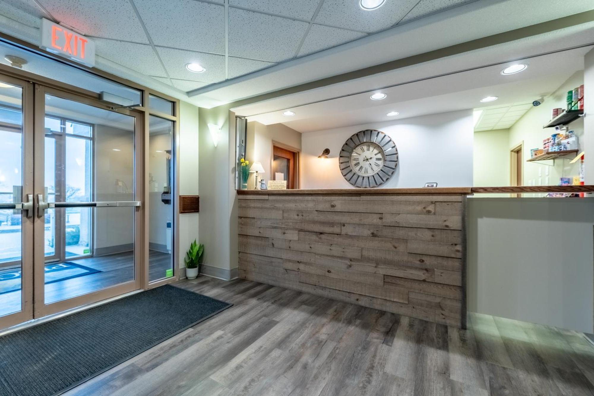 Pilgrim Inn Caronport Экстерьер фото
